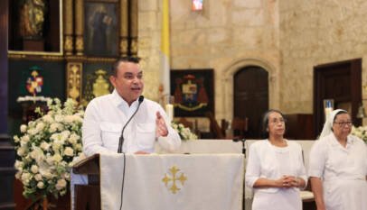 SNS felicita a las enfermeras en su día y agradece al personal que compone la Red Pública de Servicios de Salud