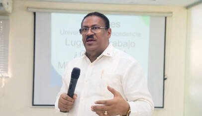 SRS Ozama pone en marcha nueva generación de médicos pasantes para fortalecer la atención primaria SRS Ozama pone en marcha nueva generación de médicos pasantes para fortalecer la atención primaria