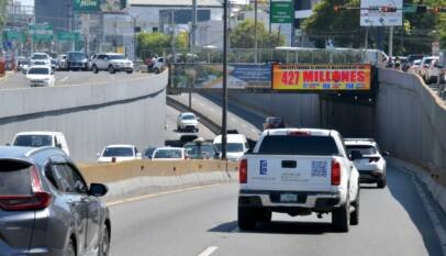 Suspensión del puente flotante y cierre en avenida 27 de febrero con Tiradentes