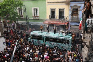 U2 recibe invitación de México para actuar gratis en el Zócalo: ‘Amamos la ciudad’ U2 recibe invitación de México para actuar gratis en el Zócalo: ‘Amamos la ciudad’