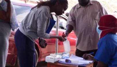 Uganda cierra fronteras con RD Congo para evitar contagios de ébola