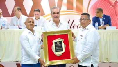 Abinader reafirma respaldo a productores nacionales harina