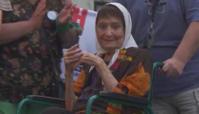 Adiós a Taty Almeida, símbolo de las Madres de Plaza de Mayo en Argentina Adiós a Taty Almeida, símbolo de las Madres de Plaza de Mayo en Argentina