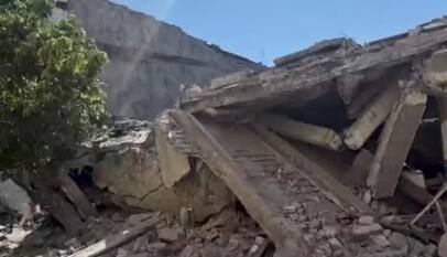 Al menos 35 personas fallecidas por terremoto de magnitud 7,8 en Filipinas