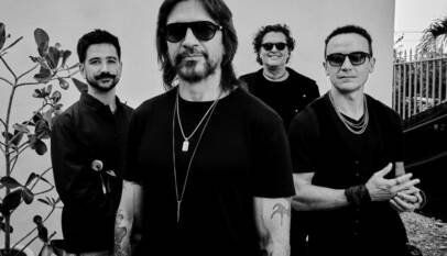 Camilo, Fonseca, Juanes y Carlos Vives: Fotos de portada de Billboard Español Camilo, Fonseca, Juanes y Carlos Vives: Fotos de portada de Billboard Español