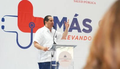 Cientos de familias de Villa Tapia reciben atención médica gratuita en jornada del Ministerio de Salud