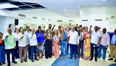 Danilo Cruz Pichardo renuncia PRM y oficializa su regreso PRD