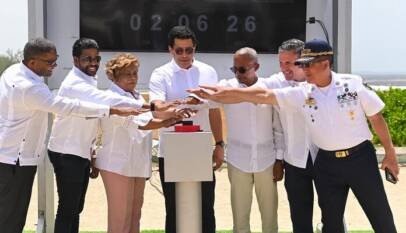 David Collado inicia el malecón Boca Chica y dos parques. David Collado inicia el malecón Boca Chica y dos parques.