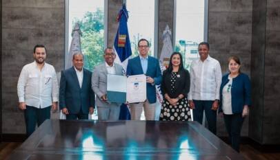 Departamento Aeroportuario recibe Sello CAF que reconoce transparencia en gestión