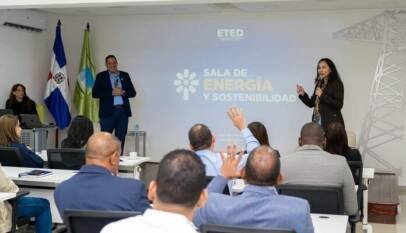ETED posiciona los centros de datos como infraestructura crítica para la transición energética dominicana en su Sala de Energía y Sostenibilidad.