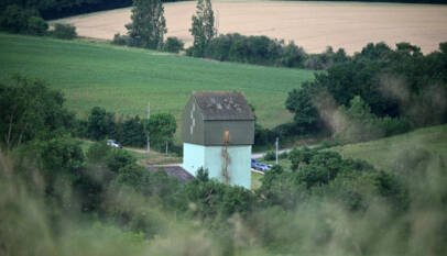 Francia investiga «mal funcionamiento» del sistema judicial tras asesinato de una niña que conmociona al país
