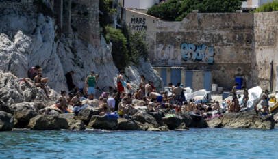 Francia restringe el consumo de alcohol en la Fiesta de la Música, mientras la ola de calor derrite a Europa