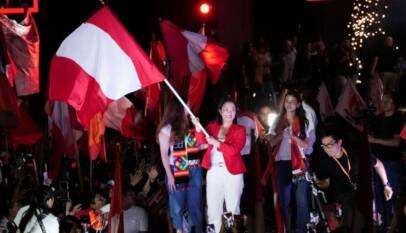 Fujimori y Sánchez cierran sus campañas mientras Perú se dirige a un balotaje con empate técnico