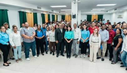 Fundación Reservas ofrece una conferencia microempresarios
