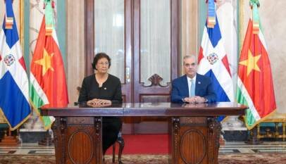 Gobiernos de República Dominicana y de Surinam firman acuerdos de cooperación y alianzas estratégicas en el sector turístico, agricultura e inversión privada
