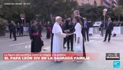 León XIV llega a Barcelona para oficializar ceremonia antes de inaguración de Torre de Jesucristo León XIV llega a Barcelona para oficializar ceremonia antes de inaguración de Torre de Jesucristo