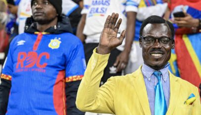 Lumumba Vea, el ‘hincha estatua’ de RD Congo que causa sensación en el Mundial