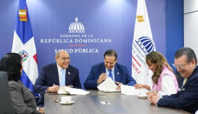 Ministerios de Salud y MESCyT establecen criterios para certificación de títulos académicos de extranjeros en áreas salud