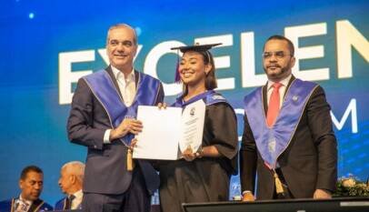 Presidente Abinader encabeza vigésima graduación ordinaria del ITLA, la más grande en la historia de la institución, con cifra récord de 642 nuevos profesionales tecnológicos Presidente Abinader encabeza vigésima graduación ordinaria del ITLA, la más grande en la historia de la institución, con cifra récord de 642 nuevos profesionales tecnológicos