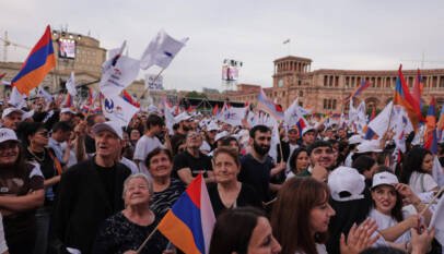 Rusia amenaza a Armenia con restricciones comerciales antes de las elecciones parlamentarias