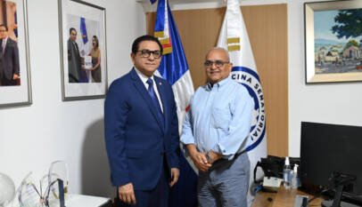 Senador Daniel Rivera reitera apoyo a las edificaciones de la Cruz Roja en Santiago Senador Daniel Rivera reitera apoyo a las edificaciones de la Cruz Roja en Santiago