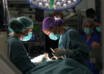 Un hospital español realiza la primera cirugía pediátrica de Europa con un robot de una sola incisión