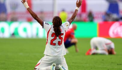 Bellingham se viste de héroe: su doblete clasifica a Inglaterra a semifinales del Mundial
