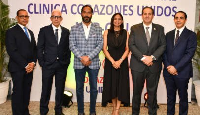 Clínica Corazones Unidos presenta nuevo equipo para su Unidad de Trasplante Renal Clínica Corazones Unidos presenta nuevo equipo para su Unidad de Trasplante Renal