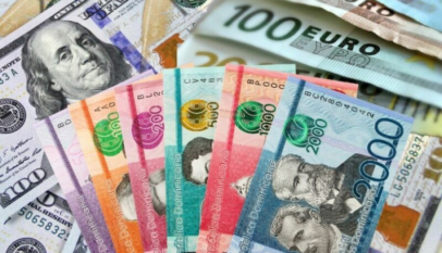 El dólar bajó 3 cts. y euro uno; eran vendidos .63 y .37