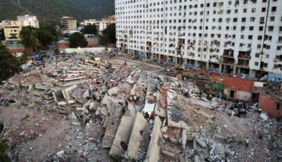 En directo: continúan los rescates en Venezuela, aunque equipos internacionales empiezan a retirarse En directo: continúan los rescates en Venezuela, aunque equipos internacionales empiezan a retirarse