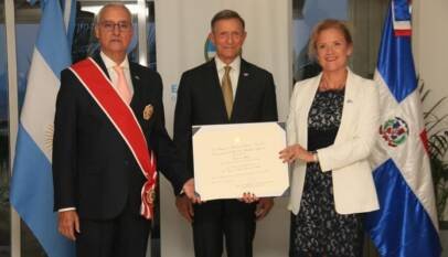 Exembajador dominicano Gustavo Hernando Castillo es condecorado por Argentina con la Orden de Mayo en el grado de Gran Cruz Exembajador dominicano Gustavo Hernando Castillo es condecorado por Argentina con la Orden de Mayo en el grado de Gran Cruz