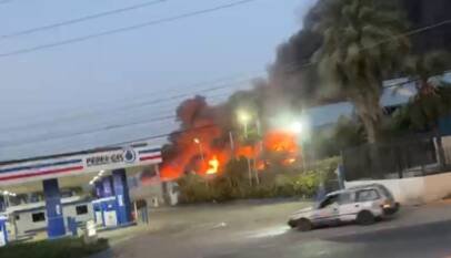 Fuego afectó naves industriales de la zona franca de Navarrete