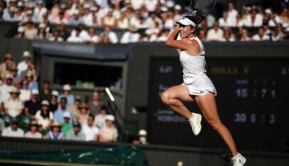 La checa Noskova gana Wimbledon en una reñida final ante su compatriota Muchova