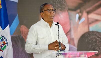 Presidente Abinader llama a los padres dominicanos a cuidar y proteger siempre a sus familias y reconoce su entrega al bienestar de sus hijos