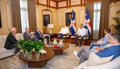 Presidente Abinader recibe en el Palacio Nacional a altos ejecutivos de la FIBA y del Comité Organizador de Santo Domingo 2026 Presidente Abinader recibe en el Palacio Nacional a altos ejecutivos de la FIBA y del Comité Organizador de Santo Domingo 2026