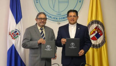 PUCMM y Hospital Docente SEMMA acuerdan impulsar la formación médica PUCMM y Hospital Docente SEMMA acuerdan impulsar la formación médica