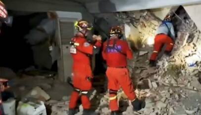 Rescatistas de Perú, Chile y Bolivia regresan tras misión en Venezuela y son condecorados