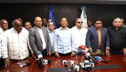 Transportistas respaldan al INTRANT, ratifican que no habrá aumento del pasaje y apoyan operativo de fiscalización en Santiago