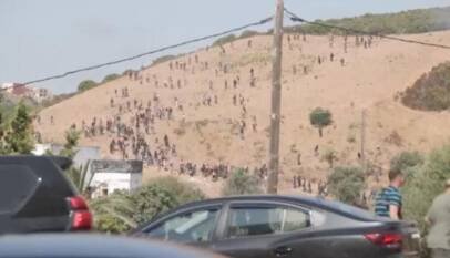 “A las puertas de Europa”: miles de migrantes esperan en Ceuta conocer su destino