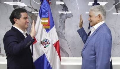 Alejandro Campos es juramentado por Eduardo Estrella como Director Ejecutivo de Portuaria Alejandro Campos es juramentado por Eduardo Estrella como Director Ejecutivo de Portuaria