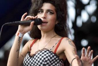 ‘Back to Black’ de Amy Winehouse cumple 20 años: Todo lo que la edición aniversario traerá