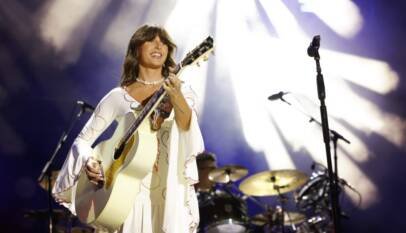‘Choosin’ Texas’ de Ella Langley próxima a hacer historia con 18ª semana en el No. 1 del Hot 100