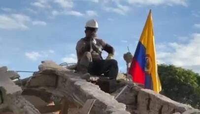 El corazón de Cali: voluntarios nutren a rescatistas perseverantes tras el terremoto El corazón de Cali: voluntarios nutren a rescatistas perseverantes tras el terremoto