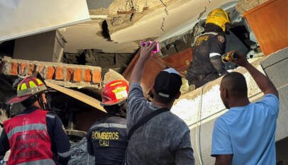 En directo: Colombia registra nuevas réplicas durante la noche tras el terremoto mientras siguen los rescates En directo: Colombia registra nuevas réplicas durante la noche tras el terremoto mientras siguen los rescates