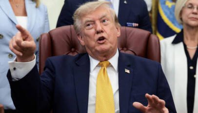 En directo: Trump amenaza con bombardear Omán si obstaculiza un acuerdo sobre el estrecho de Ormuz