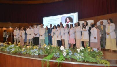 FCS UASD realiza ceremonia imposición de batas blancas a estudiantes de Medicina