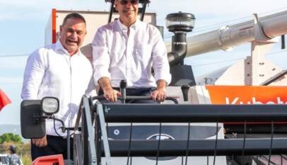 Impulsa mecanización para no depender obreros extranjeros