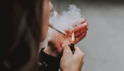 Los ex fumadores mantienen un riesgo elevado de padecer cáncer de pulmón a pesar de un primer cribado negativo Los ex fumadores mantienen un riesgo elevado de padecer cáncer de pulmón a pesar de un primer cribado negativo