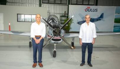 Presidente de Honduras expresa interés en adquirir aviones y vehículos blindados ensamblados en República Dominicana Presidente de Honduras expresa interés en adquirir aviones y vehículos blindados ensamblados en República Dominicana