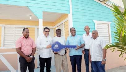 Propeep entrega casa nueva y equipada a hombre que vivía de forma precarias en El Tamarindo II de SDE Propeep entrega casa nueva y equipada a hombre que vivía de forma precarias en El Tamarindo II de SDE